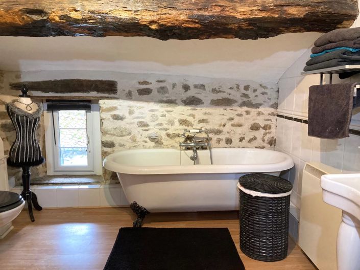 Image No.7-3 Bed Farmhouse for sale