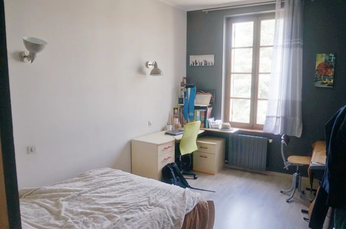 Image No.10-6 Bed House for sale