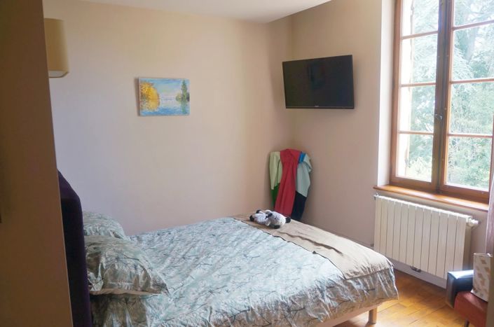 Image No.11-6 Bed House for sale