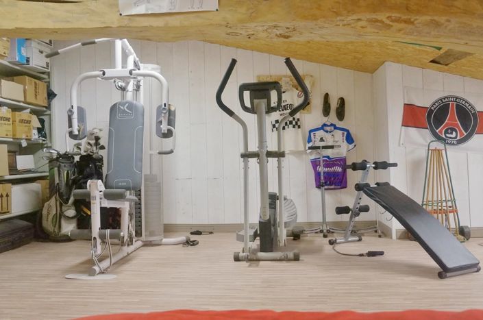 Image No.15-6 Bed House for sale