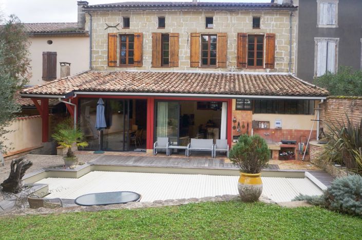 Image No.2-6 Bed House for sale