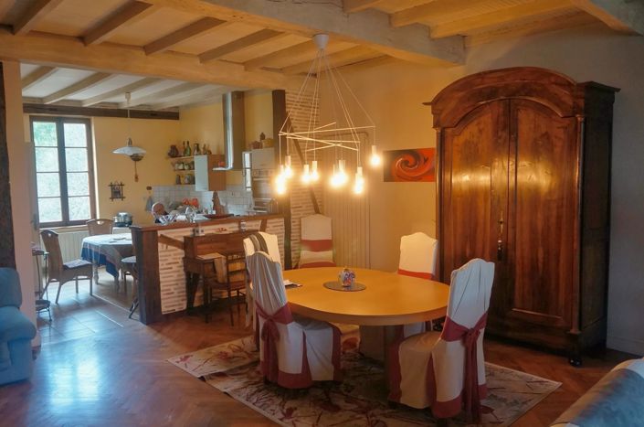 Image No.6-6 Bed House for sale