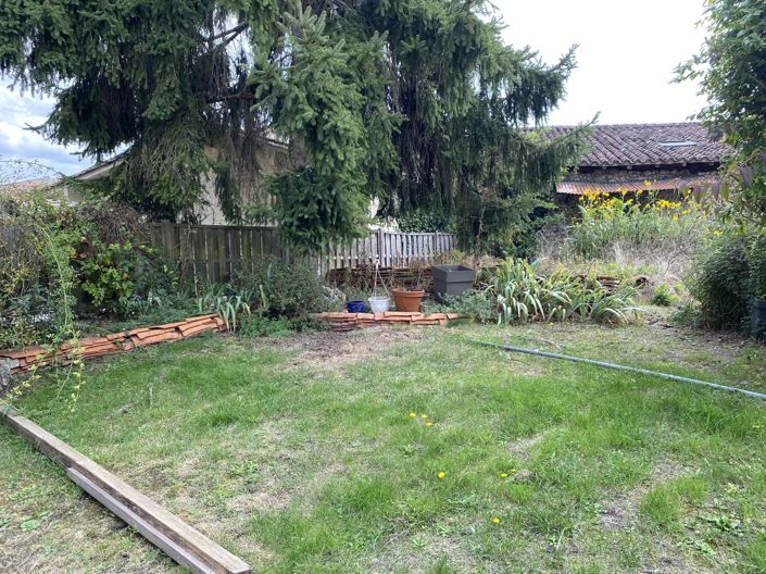 Image No.2-4 Bed Village House for sale