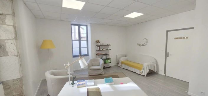 Image No.7-Maison de village de 4 chambres à vendre à Montcuq