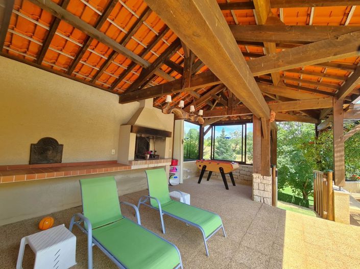 Image No.10-9 Bed House for sale