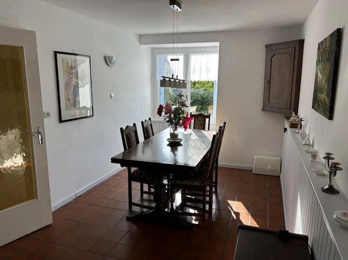 Image No.6-3 Bed House for sale