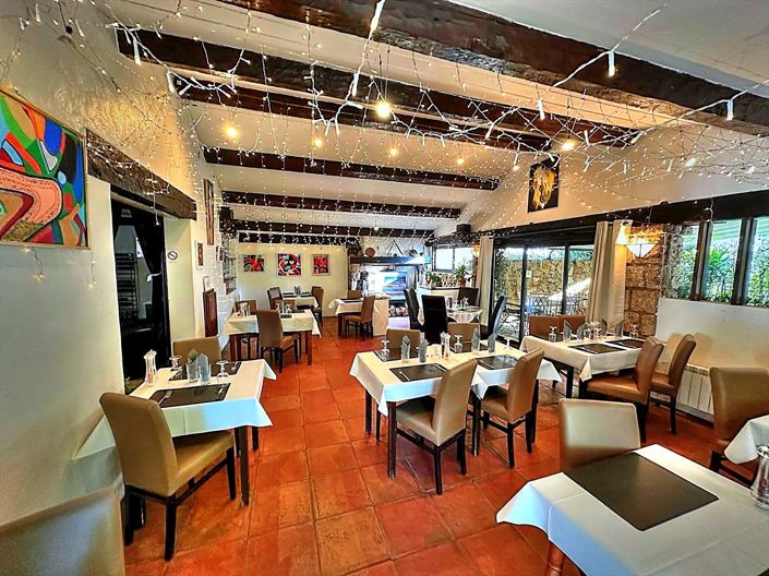 Image No.2-2 Bed Commercial for sale