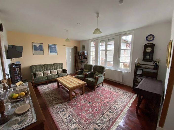 Image No.4-Maison de 6 chambres à vendre à Chalais