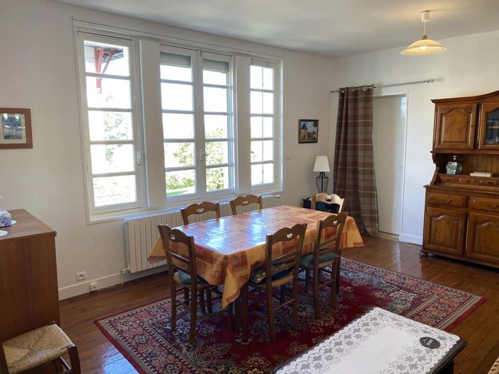 Image No.5-Maison de 6 chambres à vendre à Chalais