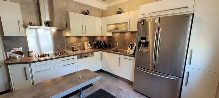 Image No.6-4 Bed Village House for sale