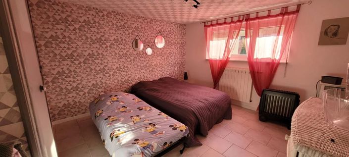 Image No.8-4 Bed Village House for sale