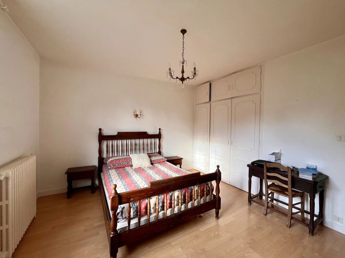 Image No.6-3 Bed House for sale