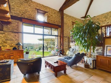 d4af06c911076aa0430ddb7397178846ff844d3568192