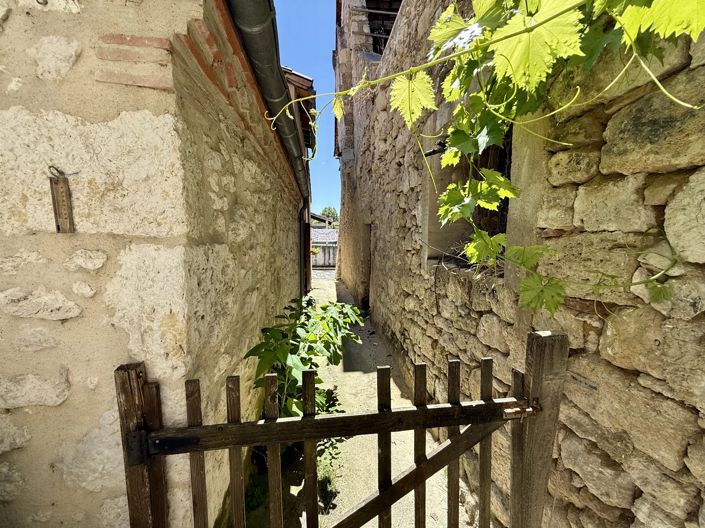 Image No.15-3 Bed House for sale