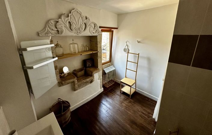 Image No.6-3 Bed House for sale