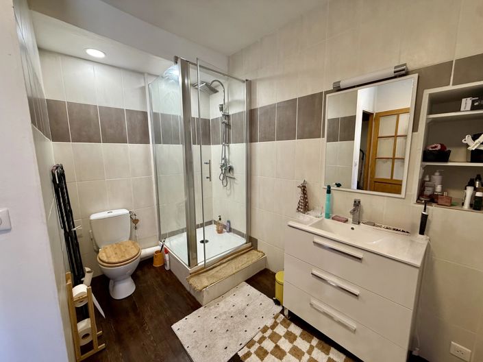 Image No.7-3 Bed House for sale