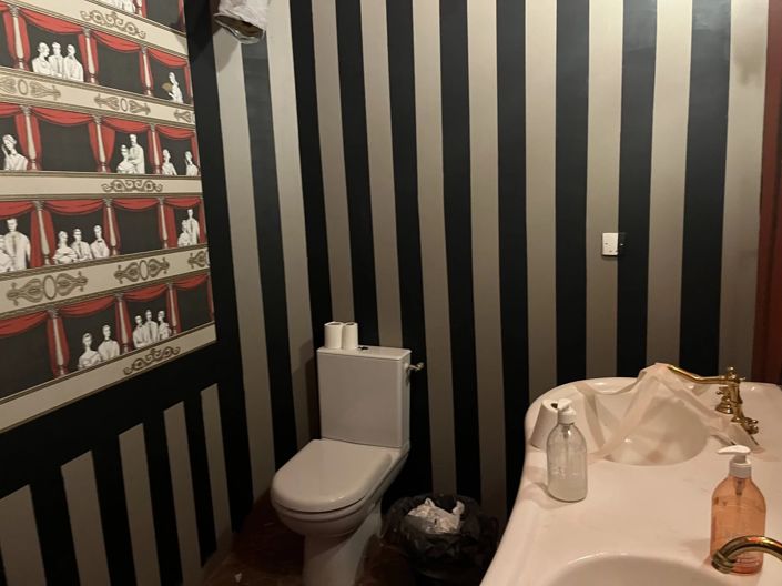 Image No.8-7 Bed House for sale