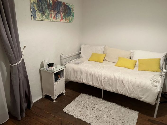 Image No.10-3 Bed House for sale