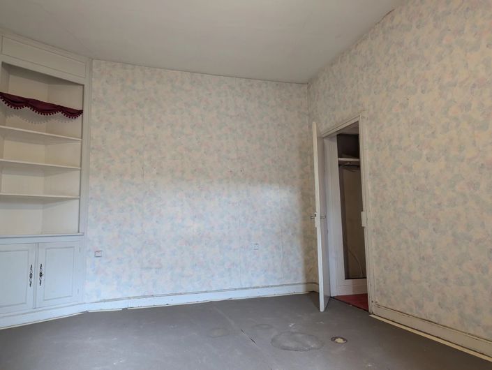 Image No.11-4 Bed Village House for sale