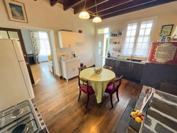 d4bf4d593f128f966560e67e578d480078649a0450180