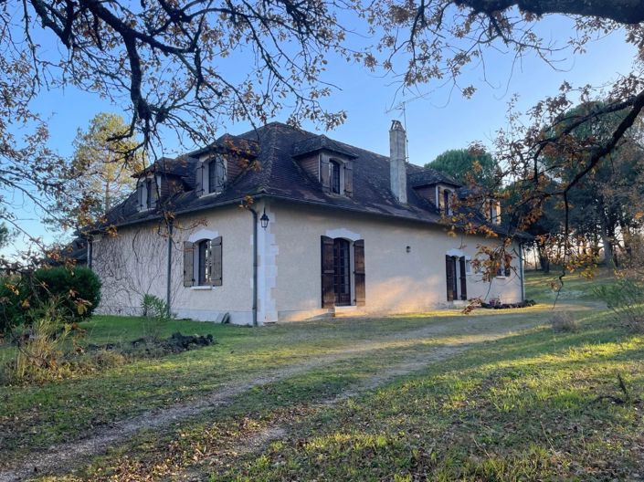 Image No.15-4 Bed House for sale