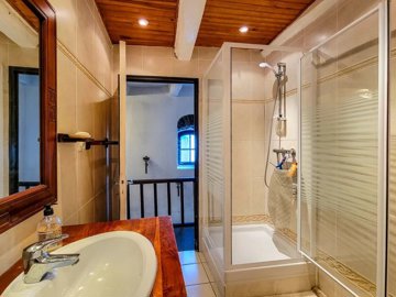 bff6536c6f662abd3785b6ac5a63a5702d937e0ee9192