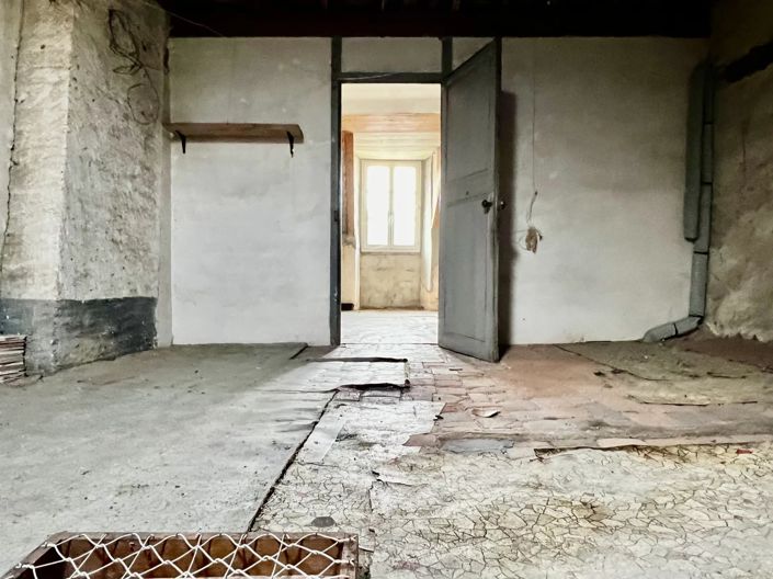 Image No.12-2 Bed Village House for sale