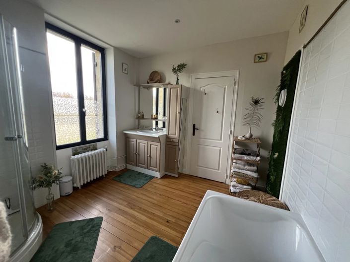 Image No.12-3 Bed House for sale