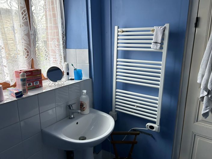 Image No.10-3 Bed House for sale