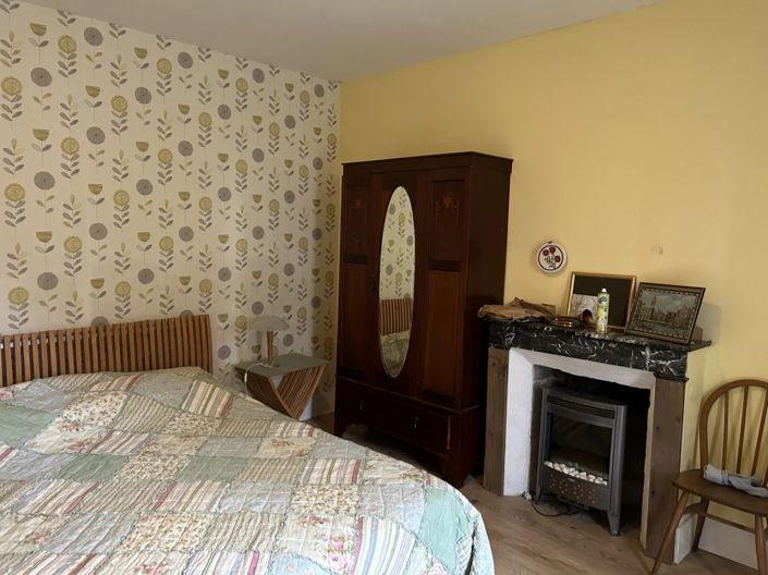 Image No.11-3 Bed House for sale