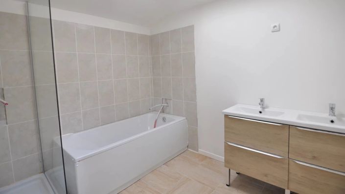 Image No.9-Maison de 4 chambres à vendre à Villebois-Lavalette