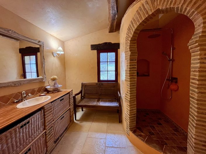 Image No.14-3 Bed House for sale