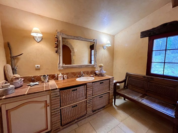 Image No.15-3 Bed House for sale