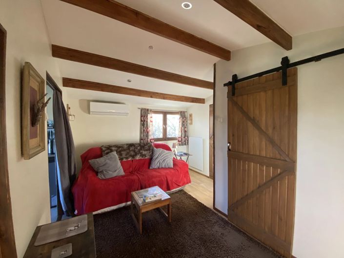 Image No.10-3 Bed House for sale