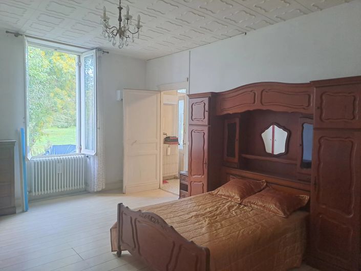 Image No.9-3 Bed House for sale