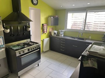 06cd21c1042422d6be2157f21cace624a4fb93883a192