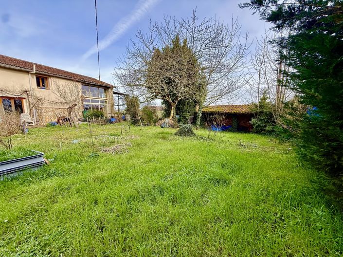 Image No.2-Maison de 4 chambres à vendre à Aunac