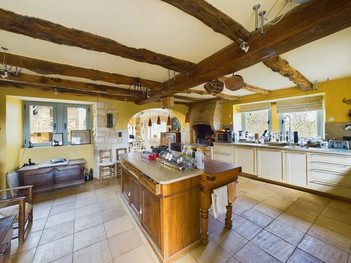 Image No.7-4 Bed House for sale