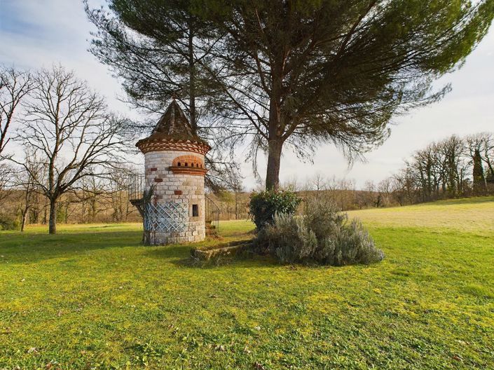 Image No.5-4 Bed House for sale