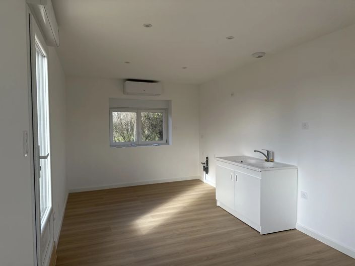 Image No.4-Maison de 2 chambres à vendre à Montignac-le-Coq