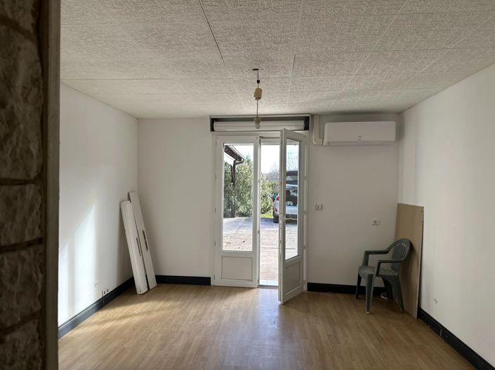 Image No.7-Maison de 2 chambres à vendre à Montignac-le-Coq