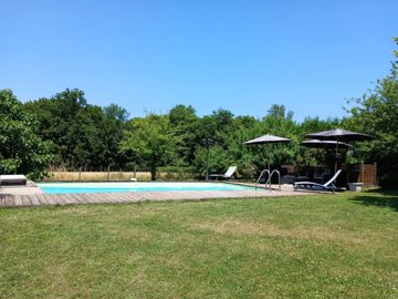 a25e0561e196b0045bbfa44e8f4d3e987380b90743192