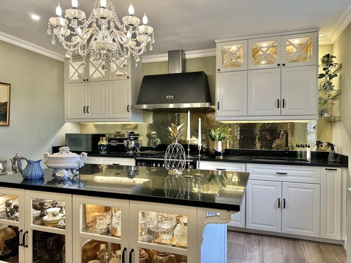 Image No.4-6 Bed House for sale