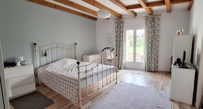 Image No.5-4 Bed House for sale