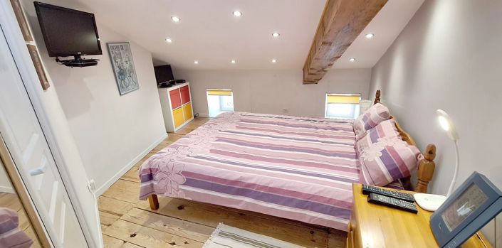 Image No.9-4 Bed House for sale