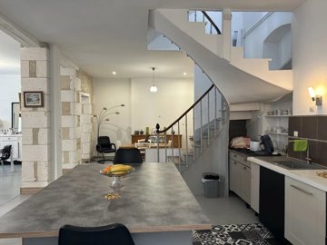 08e7e14d123f2a57231884333691ae9b7e43b9be78192