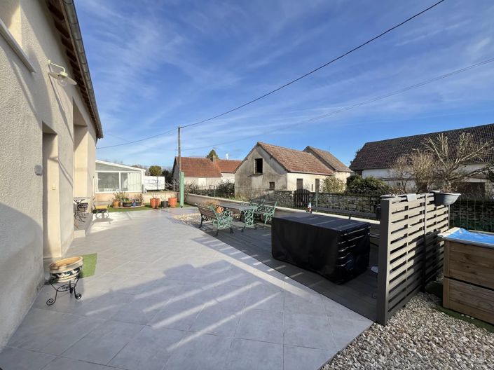 Image No.15-4 Bed House for sale