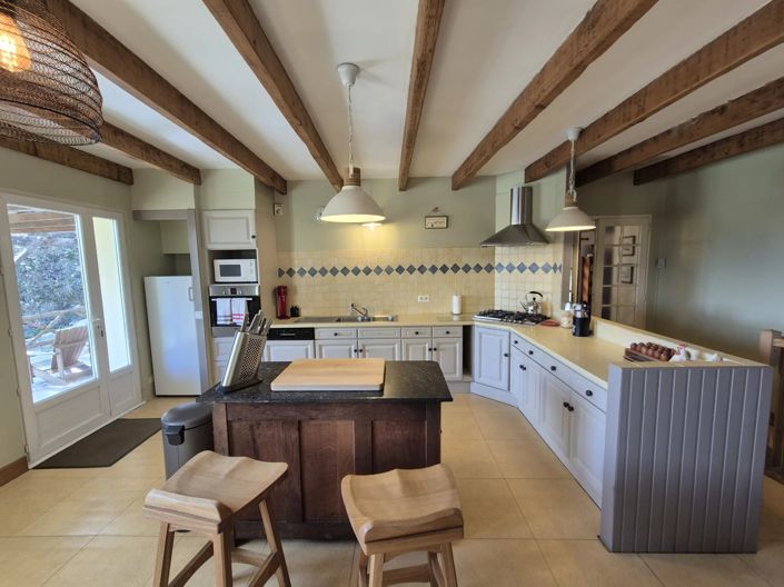 Image No.3-4 Bed House for sale