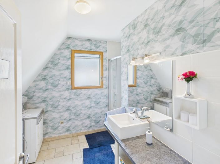 Image No.10-4 Bed House for sale