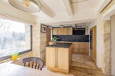 846a6910565ed6c152c090f457215902780d6bc016102